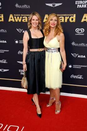 Monica Ivancan and Sonya Kraus at the presentation of the 25 Radio Regenbogen Award 2025 in the Europa Park Arena Rust, 04 04 2025 Foto:xS.xGabschx xFuturexImagex regenbogen_5474