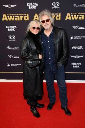 Wolfgang Niedecken with his wife Tina Golemiewski at the presentation of the 25 Radio Regenbogen Award 2025 in the Europa Park Arena Rust, 04 04 2025 Foto:xS.xGabschx xFuturexImagex regenbogen_5516