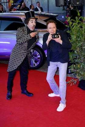 Michael Bully Herbig with Albert de Paris as Charlie Chaplin at the presentation of the 25 Radio Regenbogen Award 2025 in the Europa Park Arena Rust, 04 04 2025 Foto:xS.xGabschx xFuturexImagex regenbogen_5519