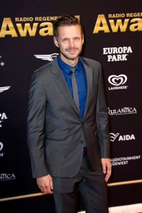 Florian Schroeder at the presentation of the 25 Radio Regenbogen Award 2025 in the Europa Park Arena Rust, 04 04 2025 Foto:xS.xGabschx xFuturexImagex regenbogen_5536