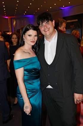 Isaak Guderian with his wife Loreen at the presentation of the 25 Radio Regenbogen Award 2025 in the Europa Park Arena Rust, 04 04 2025 Foto:xS.xGabschx xFuturexImagex regenbogen_5574