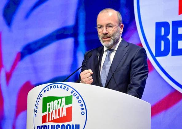 News Themen der Woche KW14 News Bilder des Tages April 5, 2025, Roma: Manfred Weber, President of the EPP during the National Council of Forza Italia, Rome, Italy, 05 April 2025 Roma  - ZUMAa110 20250405_zaf_a110_010 Copyright: xAnsa AlessandroxDixMeox
