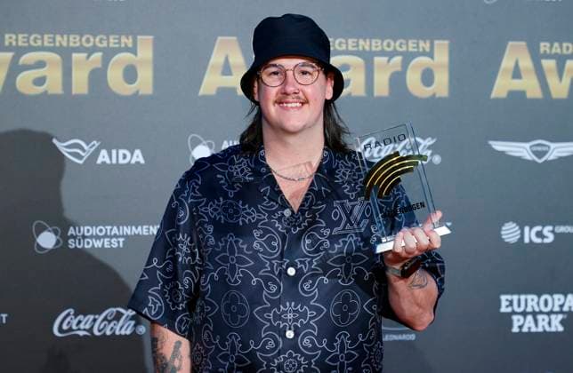 Rust, Germany April 04, 2025 The 25th Radio Regenbogen Award at Europa Park with Australian Musician Cyril Riley 25th Radio Regenbogen Award at Europa Park