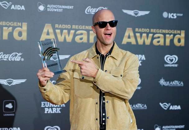 Rust, Germany April 04, 2025 The 25th Radio Regenbogen Award at Europa Park with Belgian Musician Milow Jonathan Ivo Gilles Vandenbroeck 25th Radio Regenbogen Award at Europa Park
