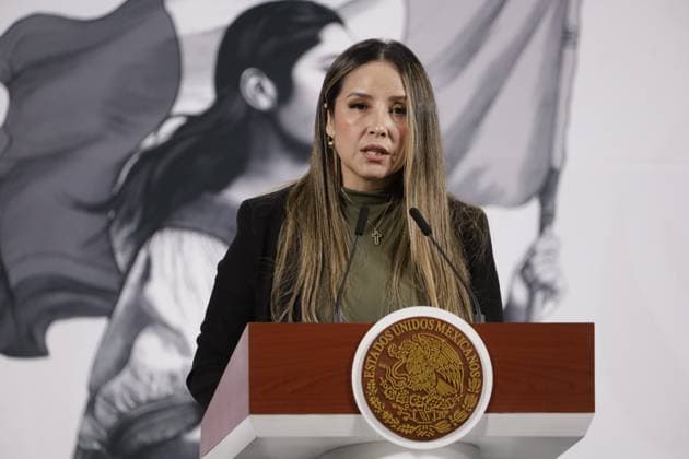 Mexico™s President Claudia Sheinbaum Holds Briefing Singer America Sierra speaks about The Mexico Canta music competition for singers and songwriters in Mexico and the United States during a briefing conference at National Palace. on April 7, 2025 in Mexico City, Mexico. (Photo by Luis Barron Eyepix Group) Copyright: xLuisxBarron xEyepixxGroupx LB_07042025_151442