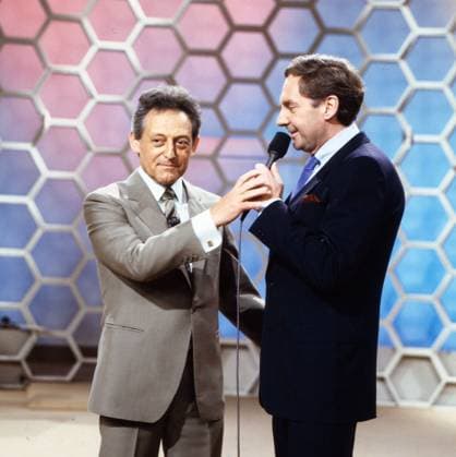 Dalli Dalli Dalli Dalli, Ratesendung mit Moderator Hans Rosenthal, mit Harald Juhnke, einem Showact der 100. Sendung vom 16. April 1981., München Bayern Deutschland Copyright: ArthurxGrimm AGR_82008576 EDITORIAL USE ONLY