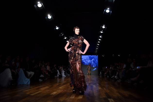 SÃO PAULO, SP - 08.04.2025: 59TH EDITION OF SÃO PAULO FASHION WEEK - Lino Villaventura brand fashion show at São Paulo Fashion Week edition 59, (SPFW N59) which celebrates 30 years in 2025, this Tuesday, (8) at Shopping JK Iguatemi, SP. x2718626x  RobertoxCasimiro
