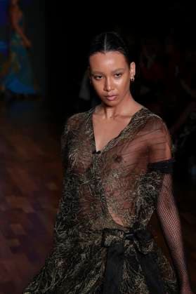 Fashion show by designer lino lillaventura at sao paulo fashion week n59 Sao paulo (sp), 08.04.2025 - fashion spfw n59 lino villaventura - fashion show by designer lino villaventura at sao paulo fashion week n59, at jk iguatemi, in vila olimpia, this tuesday, april 8, 2025. (Foto: Leco Viana Thenews2 imago images) Fashion show by designer lino lillaventura at sao paulo fashion week n59  Copyright: xLecoxVianax