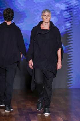 Fashion show by designer lino lillaventura at sao paulo fashion week n59 Sao paulo (sp), 08.04.2025 - fashion spfw n59 lino villaventura - actor reynaldo gianecchin at the fashion show by designer lino villaventura at sao paulo fashion week n59, at jk iguatemi, in vila olimpia, this tuesday, april 8, 2025. (Foto: Leco Viana Thenews2 imago images) Fashion show by designer lino lillaventura at sao paulo fashion week n59  Copyright: xLecoxVianax