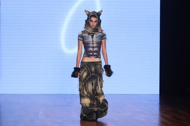 Sao Paulo Fashion Week A model walks the runway for Dario Mittmann during the N59 edition of Sao Paulo Fashion Week, at Shopping JK Iguatemi, in Vila Olimpia, west side of Sao Paulo, this Tuesday, April 8. SoO PAULO SoO PAULO Brazil Copyright: xMarinaxUezimax