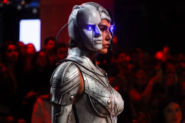 Sao Paulo Fashion Week Brazilian actress Deborah Secco during the Dario Mittmann show at the N59 edition of Sao Paulo Fashion Week, held at Shopping JK Iguatemi, in Vila Olimpia, west side of Sao Paulo, this Tuesday, April 8. SoO PAULO SoO PAULO Brazil Copyright: xMarinaxUezimax