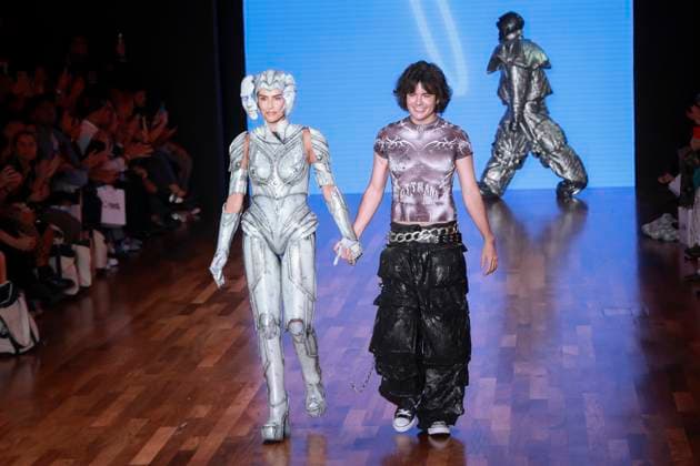 Fashion show by designer dario mittmann at sao paulo fashion week n59 Sao paulo (sp), 04 08 2025 - fashion spfw n59 dario-mittmann - actress deborah secco shines at dario mittman s fashion show at sao paulo fashion week n59, at jk iguatemi, in vila olimpia, this tuesday, april 8, 2025. (Foto: Leco Viana Thenews2 imago images) Fashion show by designer dario mittmann at sao paulo fashion week n59  Copyright: xLecoxVianax