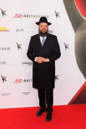 Award ceremony B Z Culture Prize Rabbi Yehuda Teichtal at the B Z Culture Prize 2025 at the Theater am Potsdamer Platz on 08 04 2025 in Berlin Copyright: xEventpressxKochanx