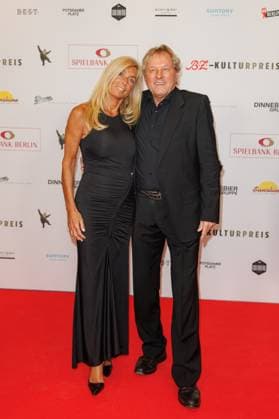 Award ceremony B Z Kulturpreis Ute Brink and Bernhard Brink at the B Z Kulturpreis 2025 at the Theater am Potsdamer Platz on 08 04 2025 in Berlin Copyright: xEventpressxKochanx