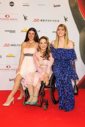 B Z Kulturpreis award ceremony Anastasia Barner, Kristina Vogel and Sina Stinshoff at the B Z Kulturpreis 2025 at the Theater am Potsdamer Platz on 08 04 2025 in Berlin Copyright: xEventpressxKochanx