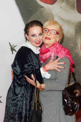 Award ceremony B Z Kulturpreis Klara Johanna Hanna Lakomy and Monika Ehrhardt at the B Z Kulturpreis 2025 at the Theater am Potsdamer Platz on 08 04 2025 in Berlin Copyright: xEventpressxKochanx