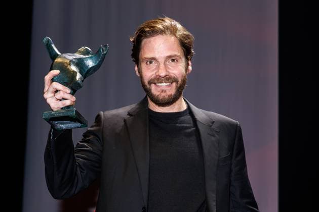 Award ceremony B Z Kulturpreis Daniel Brühl at the B Z Kulturpreis 2025 at the Theater am Potsdamer Platz on 08 04 2025 in Berlin Copyright: xEventpressxKochanx