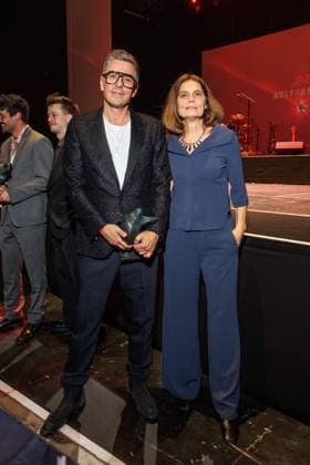 Award ceremony B Z Kulturpreis Michi Beck and Sarah Wiener at the B Z Kulturpreis 2025 at the Theater am Potsdamer Platz on 08 04 2025 in Berlin Copyright: xEventpressxKochanx