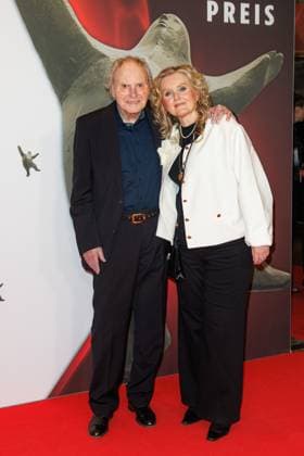 Award ceremony B Z Kulturpreis Paul von Schell and Gabriele von Schell at the B Z Kulturpreis 2025 at the Theater am Potsdamer Platz on 08 04 2025 in Berlin Copyright: xEventpressxKochanx