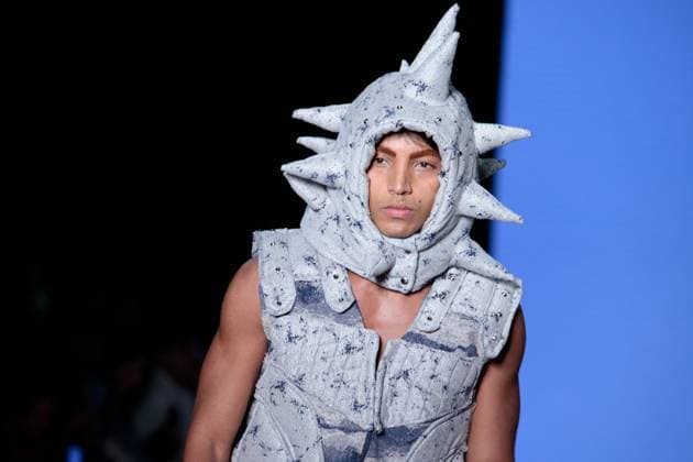 Sao Paulo Fashion Week Model on the runway for Dario Mittmann during the 59th edition of Sao Paulo Fashion Week, held at Shopping JK Iguatemi, in the west zone of Sao Paulo, this Tuesday, April 8. SoO PAULO SP BRAZIL Copyright: xCicaxNederx