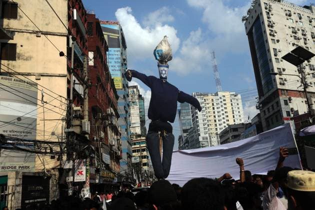 News Themen der Woche KW15 News Bilder des Tages Protest In Support Of Palestine In Dhaka The Bangladesh Nationalist Party (BNP) holds a protest rally in the capital to protest in support of Palestine in Dhaka, Bangladesh, on April 10, 2025 Dhaka Bangladesh  Copyright: xMarufxRahmanx originalFilename: rahman-notitle250410_npGUl.jpg