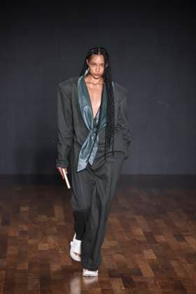 Dendezeiro brand fashion show at sao paulo fashion week n59 Sao paulo (sp), 10.04.2025 - fashion spfw n59 dendezeiro dendezeiro brand show at sao paulo fashion week n59, at jk iguatemi, in vila olimpia, this thursday, april 10, 2025. (Foto: Leco Viana Thenews2 imago images) Dendezeiro brand fashion show at sao paulo fashion week n59  Copyright: xLecoxVianax