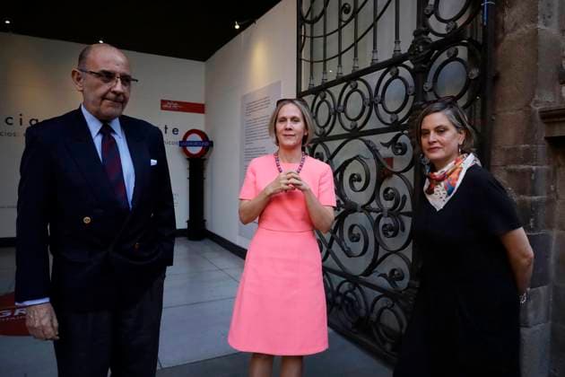 British Embassy In Mexico Inaugurates The Exhibition Heritage And Horizon, Beyond Buildings: The Art Of British Design And Architecture Ose Octavio Tripp, European Ambassador to Mexico, and Alejandra Gomez Colorado, Director of the Museum of World Cultures, accompany Susannah Goshko, British Ambassador to Mexico, during the inauguration of the exhibition Heritage and Horizon, Beyond Buildings: The Art of British Design and Architecture, at the Museum of World Cultures in Mexico City, Mexico, on April 10, 2025. According to the organizers, this exhibition, which is part of the GREAT Architecture campaign, allows visitors to find photo galleries and models with iconic buildings by British architectural figures such as Norman Foster, Tho Copyright: xGerardoxVieyrax originalFilename: vieyra-notitle250410_npGlJ.jpg