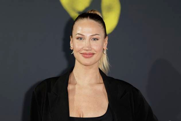 Lulu Lewe bei der VIP-Premiere des Musicals Cats im Capitol Theater. Düsseldorf, 10.04.2025 *** Lulu Lewe at the VIP premiere of the musical Cats at the Capitol Theater Düsseldorf, 10 04 2025 Foto:xR.xSchmiegeltx xFuturexImagex cats_5467