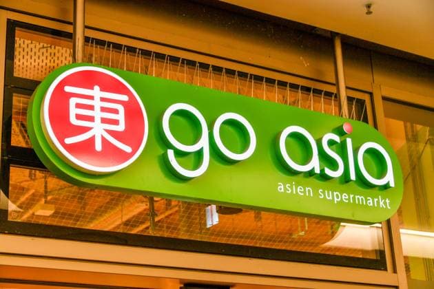 Deutschland, Baden-Wuerttemberg, Ulm 11.04.2025, Deutschland, GER, Baden-Wuerttemberg, Ulm, im Bild Themenbild, Go Asia, Asiatiches Restaurant, Asien, Essen, Trinken, Schild, Logo, Feature, Symbolbild Baden-Wuerttemberg *** Germany, Baden Wuerttemberg, Ulm 11 04 2025, Germany, GER, Baden Wuerttemberg, Ulm, in the picture theme picture, Go Asia, Asian restaurant, Asia, food, drink, sign, logo, feature, symbol picture Baden Wuerttemberg Deutschland, Baden-Wuerttemberg, Ulm, 11.04.2025-35