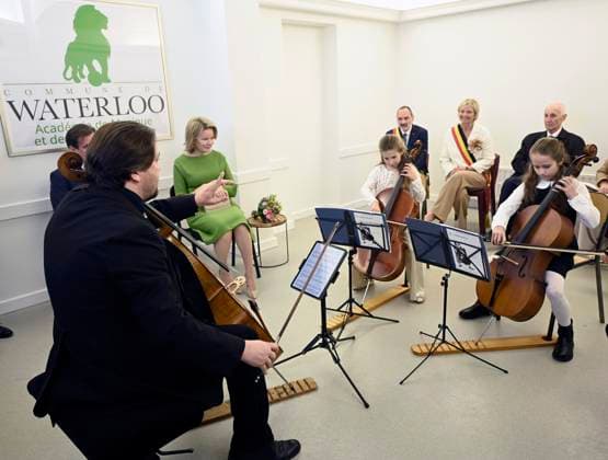Queen Mathilde visits the Academy of Music and the Spoken Word in Waterloo WATERLOO, BELGIUM - APRIL 11 : Queen Mathilde visits the Academy of Music and the Spoken Word in Waterloo, a few weeks before the start of the 21st Queen Elisabeth Piano Competition (05-31 05) on April 11, 2025 in Waterloo, Belgium, 11 04 2025 Waterloo Belgium  Copyright: xDidierxLebrunx
