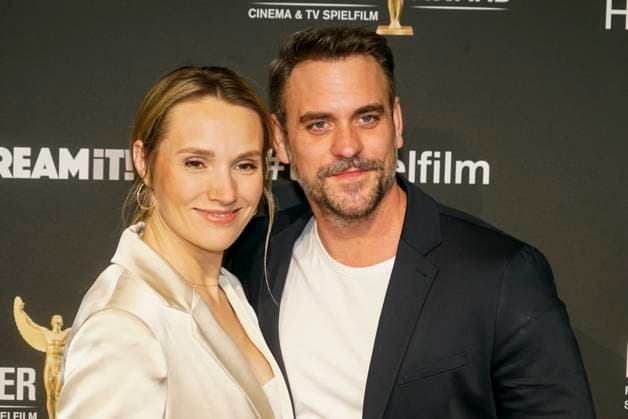 Marc Barthel, actor, and his partner Anna Hofbauer as guests on the red carpet at the 47 Jupiter Award ceremony at Altonaer Kaispeicher on 10 04 2025 in Hamburg Hamburg Germany