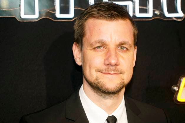 Tobias Schlegl, presenter and rescue paramedic as a guest on the red carpet at the 47 Jupiter Award ceremony at the Altonaer Kaispeicher on 10 04 2025 in Hamburg Hamburg Germany