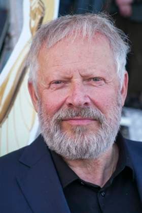 Axel Milberg Actor on the red carpet at the 47 Jupiter Award ceremony at the Altonaer Kaispeicher on 10 April 2025 in Hamburg Hamburg Germany