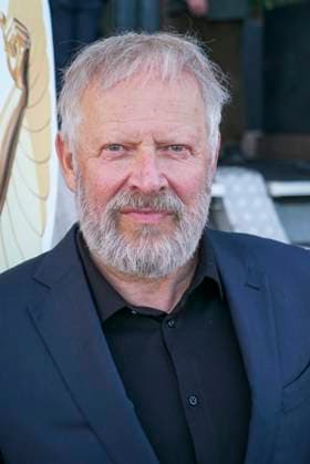 Axel Milberg Actor on the red carpet at the 47 Jupiter Award ceremony at the Altonaer Kaispeicher on 10 April 2025 in Hamburg Hamburg Germany
