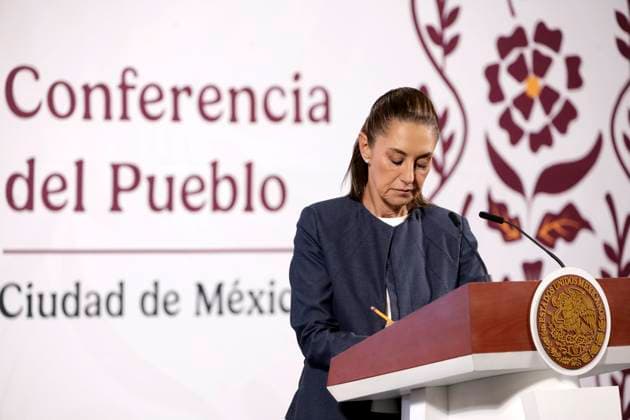 MexicoÃ¢â‚¬â ¢s President, Claudia Sheinbaum Pardo, speaks during a briefing conference at National Palace. on April 14, 2025 in Mexico City, Mexico. Mexico City Mexico - ZUMAe321 20250414_zia_e321_013 Copyright: xLuisxBarronx