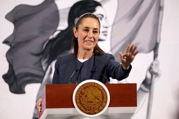 MexicoÃ¢â‚¬â ¢s President, Claudia Sheinbaum Pardo, speaks during a briefing conference at National Palace. on April 14, 2025 in Mexico City, Mexico. Mexico City Mexico - ZUMAe321 20250414_zia_e321_032 Copyright: xLuisxBarronx