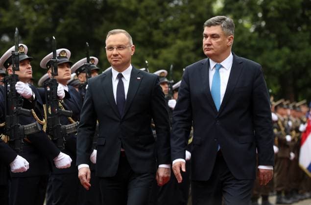 News Bilder des Tages President of Poland Andrzej Duda met with President of Croatia Zoran Milanovic Polish President Andrzej Duda arrived on an official visit to Croatia on April 15, 2025 in Zagreb, Croatia, on the invitation of President Zoran Milanovic. They discussed bilateral relations and the security situation in the region and the world.  RobertxAnic PIXSELL