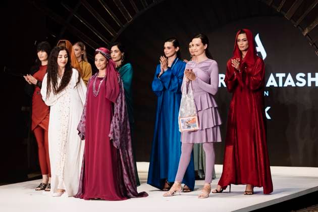 Modest Fashion Week second runaway in Abu Dhabi, United Arab Emirtaes - 14 Apr 2025 Models seen on stage for Turana Atash. Designers Miha (Turkey), Salam Design (Palestine), Turana Atash (London - UK), Arta Kallaba (USA) and Khalifa Fund x Emirati Designers (UAE) attend the first runaway of Abu Dhabi Modest Fashion Week organized by Think Fashion at St. Regis Saadiyat Island Resort. Abu Dhabi United Arab Emirates Copyright: xValeriaxFerrarox xSOPAxImagesx FerraroValeria_14042025_Second runaway of Modest Fashion Week in Abu Dhabi (14 April)_132