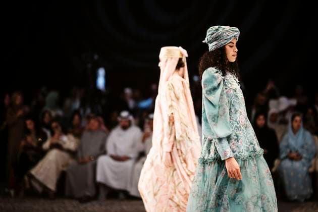 Modest Fashion Week second runaway in Abu Dhabi, United Arab Emirtaes - 14 Apr 2025 Models seen on stage for Miha. Designers Miha (Turkey), Salam Design (Palestine), Turana Atash (London - UK), Arta Kallaba (USA) and Khalifa Fund x Emirati Designers (UAE) attend the first runaway of Abu Dhabi Modest Fashion Week organized by Think Fashion at St. Regis Saadiyat Island Resort. Abu Dhabi United Arab Emirates Copyright: xValeriaxFerrarox xSOPAxImagesx FerraroValeria_14042025_Second runaway of Modest Fashion Week in Abu Dhabi (14 April)_19