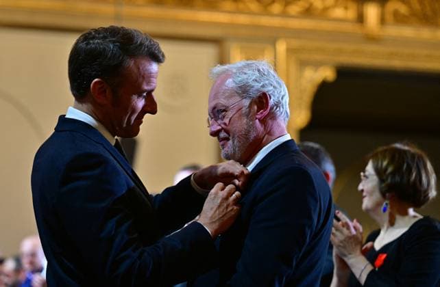 French President Emmanuel Macron during an award ceremony in honor of craftspeople and officials who contributed to the restoration of Notre Dame Cathedral at the Elysee Palace in Paris French President Emmanuel Macron during an award ceremony in honor of craftspeople and officials who contributed to the restoration of Notre Dame Cathedral at the Elysee Palace in Paris French President Emmanuel Macron during an award ceremony in honor of craftspeople and officials who contributed to the restoration of Notre Dame Cathedral at the Elysee Palace in Paris French President Emmanuel Macron during an award ceremony in honor of craftspeople and officials who contributed to the restoration of Notre Dame Cathedral at the Elysee Palace in Paris, Fran  Copyright: xChristianxLiewigx xBestimagexChristianxLiewigx xBestimagex