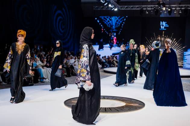 First runaway of Modest Fashion Week in Abu Dhabi, UAE - 14 Apr 2025 Models from Afrik Abaya walk the runway during the event. Designers Haba (Qatar), Antonella Bravi (Italy), Afrik Abaya (Nigeria), Tug Fashion (Turkey), Bespoken Atelier (UAE), first runaway of the first day of Abu Dhabi Modest Fashion Week 2025 from (14-16 April), organized by Think Fashion at St. Regis Saadiyat Island Resort. Abu Dhabi United Arab Emirates Copyright: xValeriaxFerrarox xSOPAxImagesx FerraroValeria_14042025_First runaway of Modest Fashion Week in Abu Dhabi (14 April)_28