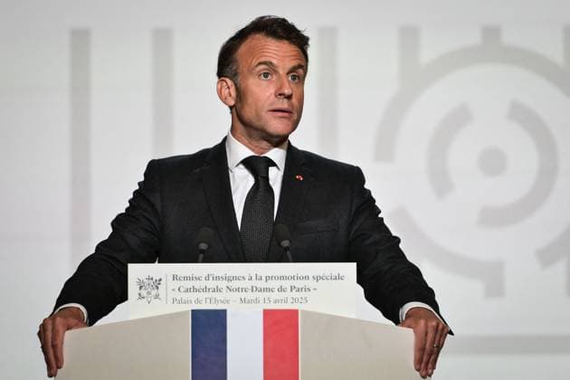 Emmanuel Macron awards those involved in Notre Dame de Paris Cathedral restorations - FA French President Emmanuel Macron delivers a speech before awarding those involved in the restorations of Notre-Dame de Paris Cathedral at the Elysee Palace in Paris on April 15, 2025. Photo by Firas Abdullah ABACAPRESS.COM Paris Ile-de-France France  Copyright: xAbdullahxFiras ABACAx