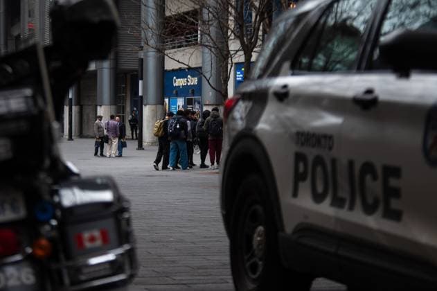 April 15, 2025, Toronto, On, Canada: Nelson Mandela Walk, where a car struck pedestrians on the Toronto Metropolitan University campus, is pictured in Toronto, on Tuesday, April 15, 2025. Toronto Canada  - ZUMAc35_ 20250415_zaf_c35_070 Copyright: xLauraxProctorx