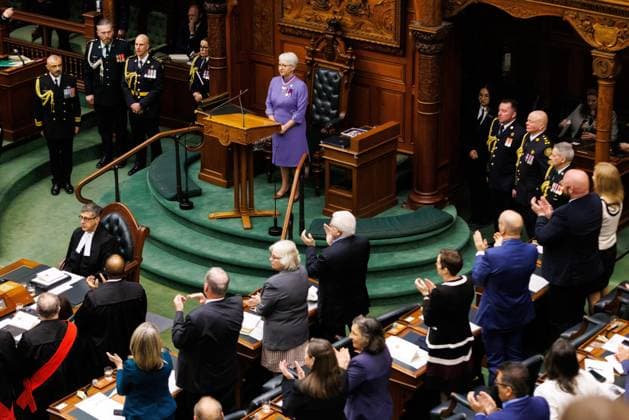 April 15, 2025, Toronto, On, CANADA: Ontario Lt.-Gov. Edith Dumont, is applauded as she delivers her speech from the throne at Queen s Park in Toronto on Tuesday, April 15, 2025. Toronto CANADA  - ZUMAc35_ 20250415_zaf_c35_055 Copyright: xColexBurstonx