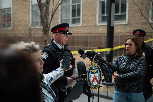 April 15, 2025, Toronto, On, Canada: Toronto Police Duty Inspector Todd Jocko speaks to media at Nelson Mandela Walk, where a car struck pedestrians on the Toronto Metropolitan University campus, in Toronto, on Tuesday, April 15, 2025. Toronto Canada  - ZUMAc35_ 20250415_zaf_c35_091 Copyright: xLauraxProctorx