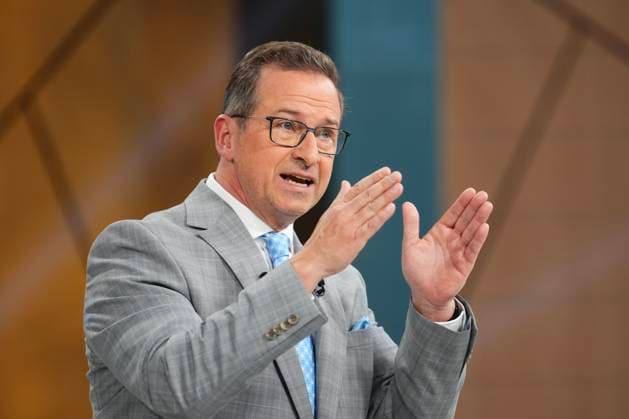 April 16, 2025, Montreal, Pq, Canada: Bloc Quebecois Leader Yves-Francois Blanchet makes a point during the French-language federal leaders debate, in Montreal, Wednesday, April 16, 2025. Montreal Canada  - ZUMAc35_ 20250416_zaf_c35_203 Copyright: xSeanxKilpatrickx