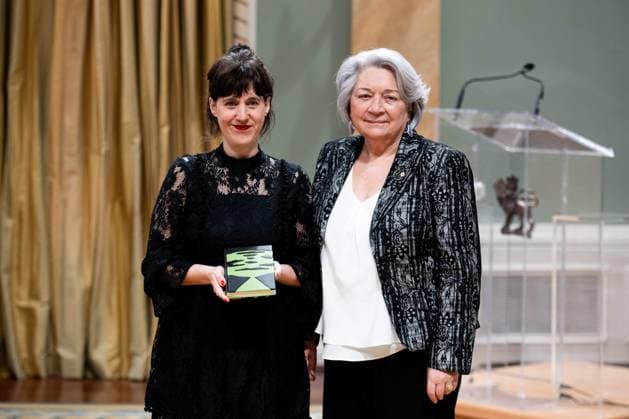 April 17, 2025, Ottawa, On, Canada: Gov. Gen. Mary Simon presents Sarah Berthiaume with the Governor GeneralöÄÃ s Literary Award in Drama for Wollstonecraft during a ceremony at Rideau Hall in Ottawa, on Thursday, April 17, 2025. Ottawa Canada  - ZUMAc35_ 20250417_zaf_c35_046 Copyright: xSpencerxColbyx