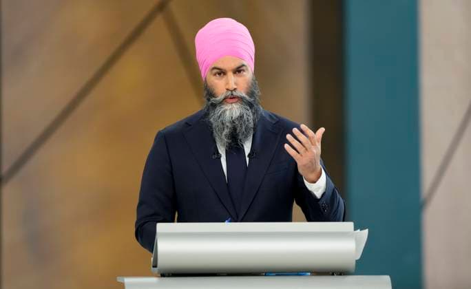 April 17, 2025, Montreal, Pq, Canada: New Democratic Party Leader Jagmeet Singh takes part in the English-language federal leaders debate, in Montreal, Thursday, April 17, 2025. Montreal Canada  - ZUMAc35_ 20250417_zaf_c35_093 Copyright: xAdrianxWyldx
