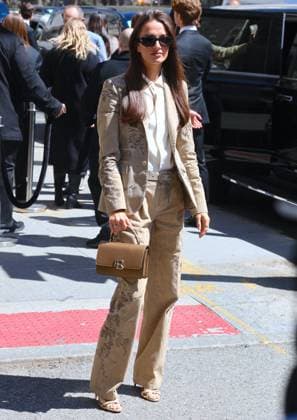 Celebs At Ralph Lauren - NYC Guest attends the Ralph Lauren fashion show in New York, NY on April 17, 2025. Photo by Dylan Travis ABACAPRESS.COM New York City NY United States  Copyright: xDylanxTravis ABACAx