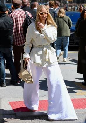 Celebs At Ralph Lauren - NYC Leonie Hanne attends the Ralph Lauren fashion show in New York, NY on April 17, 2025. Photo by Dylan Travis ABACAPRESS.COM New York City NY United States  Copyright: xDylanxTravis ABACAx